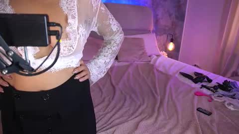 Kira online show from 28, 9, 2025