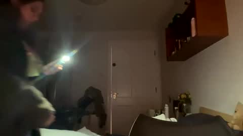 kiraslut981151 online show from 8, 3, 2026