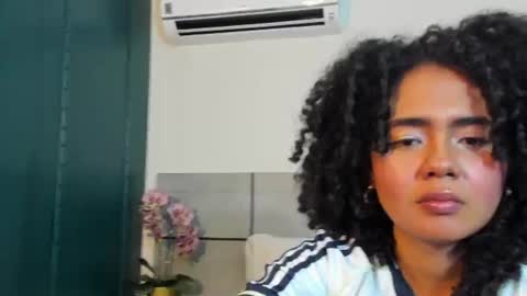 Snapshot of kiraspell chatting on 25, 7, 2026 kiraspell online show from 25, 7, 2026
