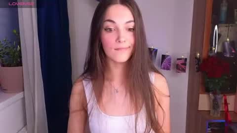 Snapshot of kiraturner chatting on 10, 6, 2026 Kira cute online show from 10, 6, 2026