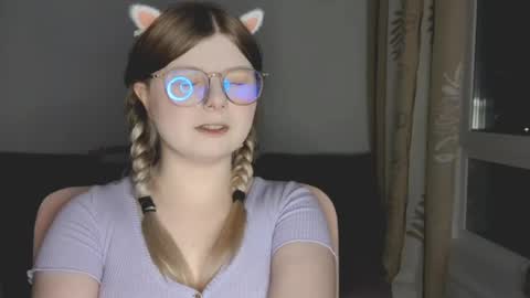 Snapshot of kirayume chatting on 15, 5, 2026 KiraYume online show from 15, 5, 2026
