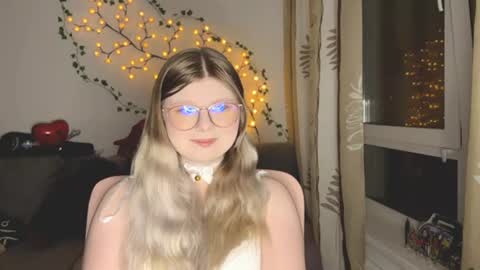 KiraYume online show from 21, 6, 2026