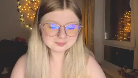 KiraYume online show from 12, 7, 2026
