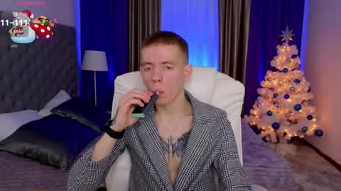 Snapshot of kireev_ chatting on 23, 12, 2024 online show from 23, 12, 2024