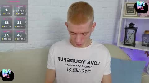 Snapshot of kireev_ chatting on 13, 1, 2025 online show from 13, 1, 2025