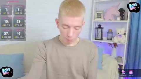 Snapshot of kireev_ chatting on 14, 1, 2025 online show from 14, 1, 2025