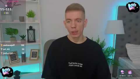 Snapshot of kireev_ chatting on 2, 2, 2025 online show from 2, 2, 2025