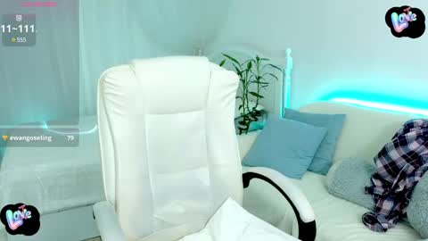 Snapshot of kireev_ chatting on 7, 2, 2025 online show from 7, 2, 2025