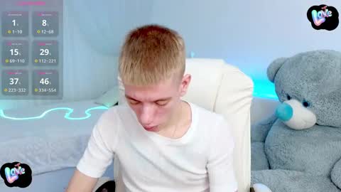 Snapshot of kireev_ chatting on 8, 2, 2025 online show from 8, 2, 2025