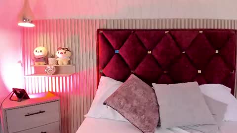 Samantha  Velvet online show from 25, 7, 2026