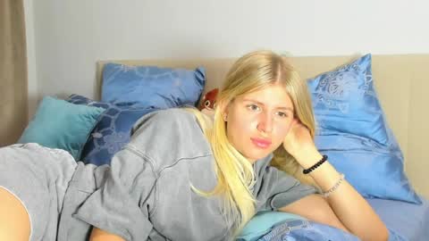Snapshot of kirraa_ chatting on 1, 6, 2026 Kira online show from 1, 6, 2026