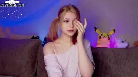 Snapshot of kiss_me_kim chatting on 18, 5, 2026 Kimberly online show from 18, 5, 2026