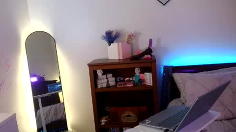 Morgan Monroe online show from 8, 7, 2026