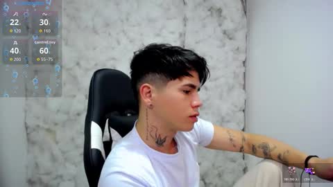 kiss_whitee online show from 24, 11, 2025