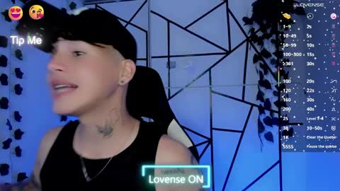 kiss_whitee online show from 27, 5, 2026