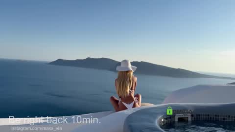 Alexandra online show from 9, 9, 2025