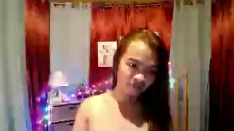 Snapshot of kisses_asian143 chatting on 12, 7, 2026 VICTORIA online show from 12, 7, 2026