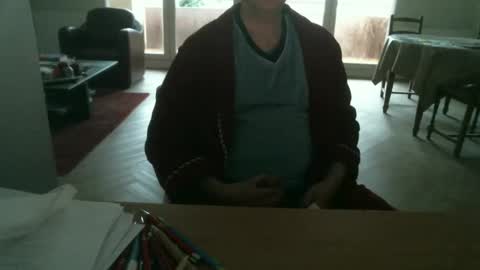 kisslog1 online show from 5, 1, 2025