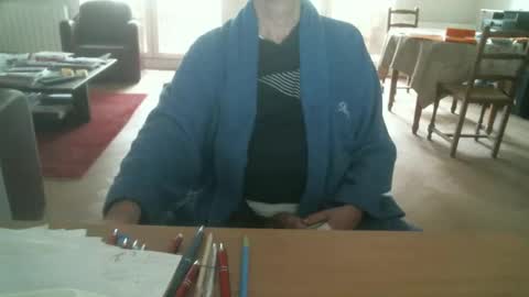 kisslog1 online show from 5, 10, 2025