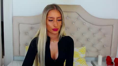 Snapshot of kissnatalie chatting on 14, 11, 2025 Natalie online show from 14, 11, 2025