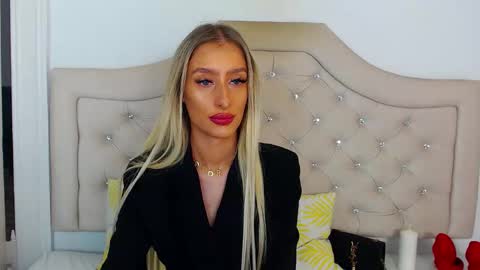 Snapshot of kissnatalie chatting on 15, 11, 2025 Natalie online show from 15, 11, 2025