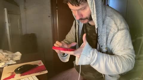 kissofbanned1983 online show from 24, 4, 2026