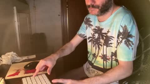 kissofbanned1983 online show from 28, 4, 2026