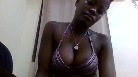 Snapshot of kissybabe01 chatting on 10, 10, 2025 kissybabe01 online show from 10, 10, 2025