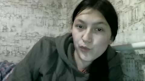 kiti_kitiss online show from 15, 1, 2025