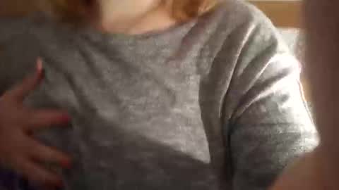 Snapshot of kitsuneniki chatting on 25, 2, 2026 kitsuneniki online show from 25, 2, 2026