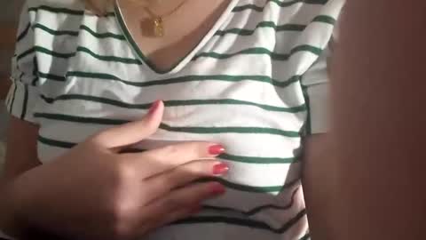 Snapshot of kitsuneniki chatting on 1, 3, 2026 kitsuneniki online show from 1, 3, 2026