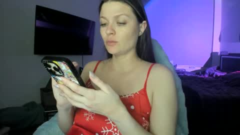 Snapshot of kitsuneserina77 chatting on 22, 12, 2024 Serina Chan online show from 22, 12, 2024