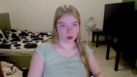 Jennyblonde and Emmabrunette online show from 4, 12, 2024