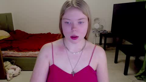 Jennyblonde and Emmabrunette online show from 3, 2, 2025