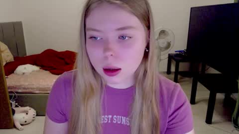 Jennyblonde and Emmabrunette online show from 26, 10, 2025