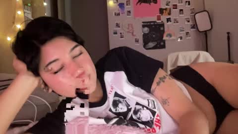      online show from 24, 4, 2026