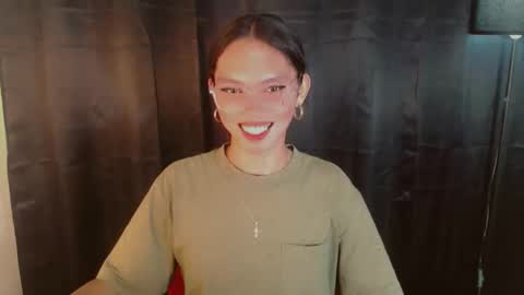 Snapshot of kitteylovesyou chatting on 27, 9, 2025 KITTY online show from 27, 9, 2025