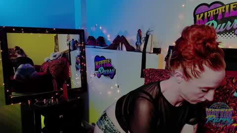 Kittie Purry online show from 18, 1, 2025