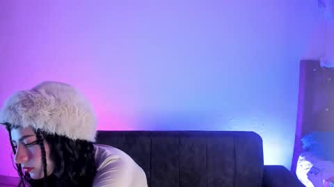 Snapshot of kitty__chs chatting on 12, 10, 2025 kitty__chs online show from 12, 10, 2025