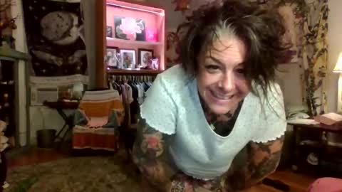 Snapshot of kitty_bang_bang chatting on 11, 6, 2026 kitty_bang_bang online show from 11, 6, 2026