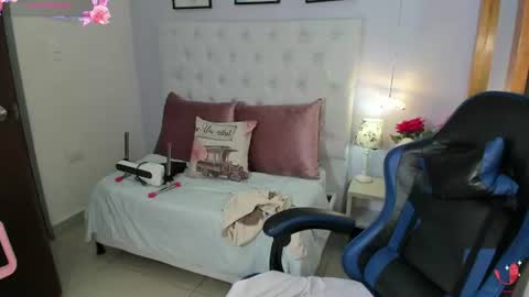 Kitty Kayo online show from 23, 7, 2026