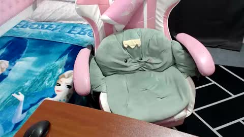 Snapshot of kitty_kity chatting on 10, 11, 2025 Kate online show from 10, 11, 2025