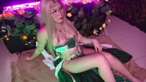 Snapshot of kitty_malach chatting on 21, 11, 2025 Kitty online show from 21, 11, 2025