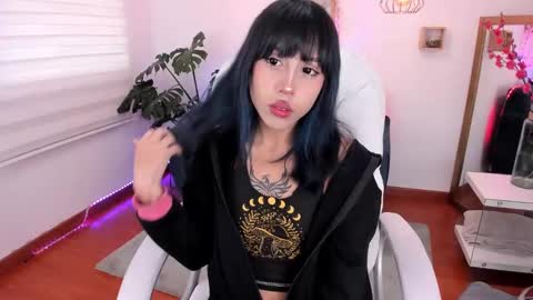 Kitty online show from 6, 1, 2025