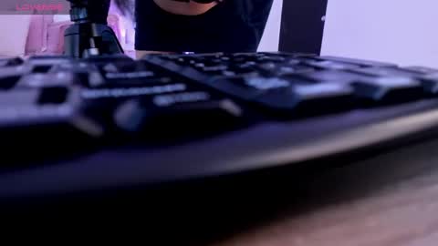 Kitty online show from 7, 1, 2025