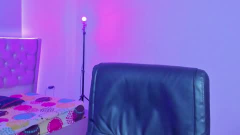 Snapshot of kitty_violet11 chatting on 21, 2, 2026 kitty_violet11 online show from 21, 2, 2026