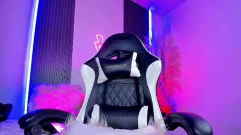 kitty online show from 22, 7, 2026