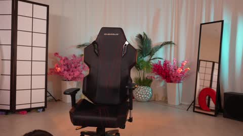 Snapshot of kittycaitlin chatting on 19, 1, 2025 Katya online show from 19, 1, 2025