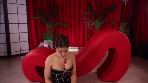 Snapshot of kittycaitlin chatting on 24, 10, 2025 Katya online show from 24, 10, 2025