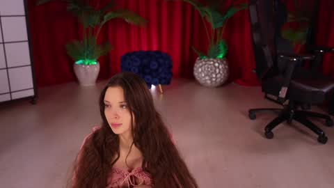 Snapshot of kittycaitlin chatting on 3, 12, 2025 Katya online show from 3, 12, 2025